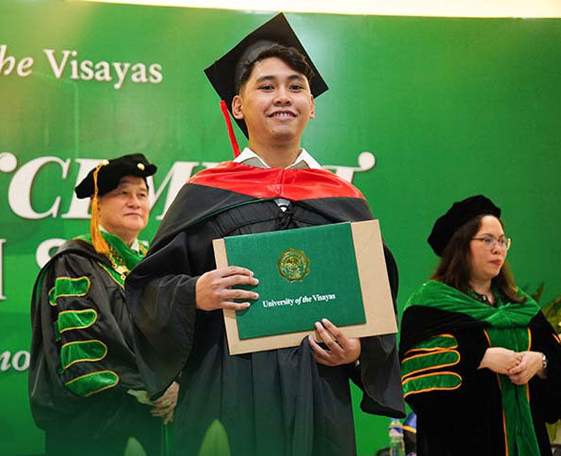 UV celebrates Class of 2025 in graduation ceremonies