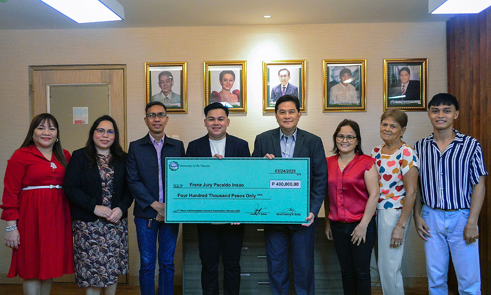 UV Awards P400K Cash Incentive to Criminology Board Topnotcher